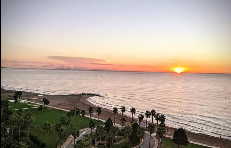 Mondrian Magic World - Sea View First Line Of The Beach Oropesa del Mar Esterno foto